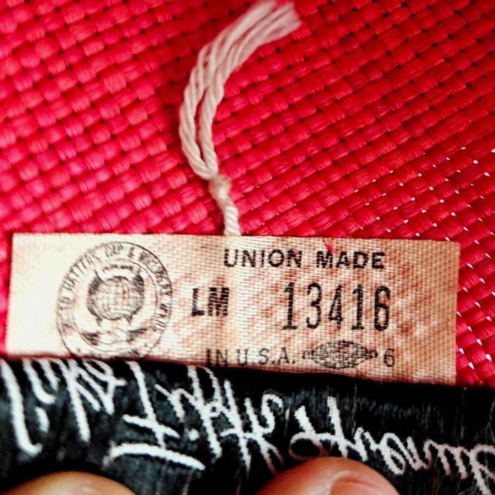 Vintage Red Straw Hat by Saks Fifth Avenue Union Label USA 22.5" Medium - Picture 6 of 16